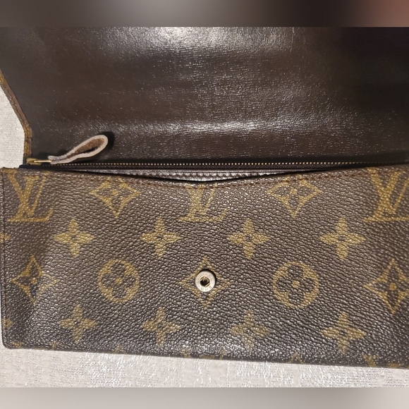 Louis Vuitton : LV Sarah Monogram Wallet - Vintage RARE - AUTHENTIC - Picture 3 of 7